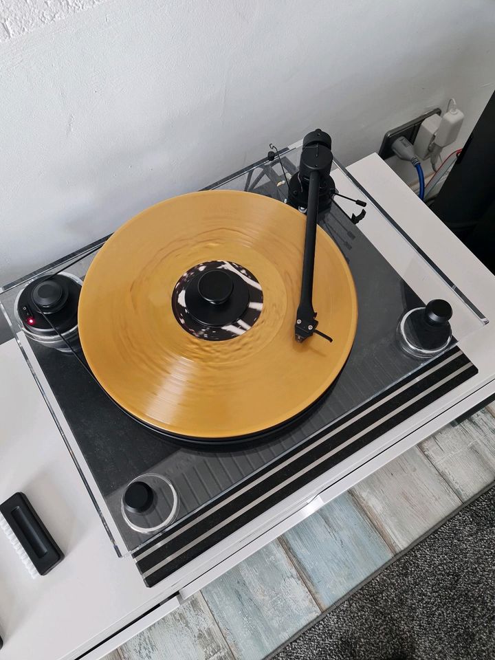 Pro-Ject Xperience Basic+Plattenspieler in Moers