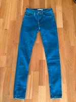 Levis Skinny Jeans 710 Gr. 25 Short NEU Hessen - Bad Nauheim Vorschau