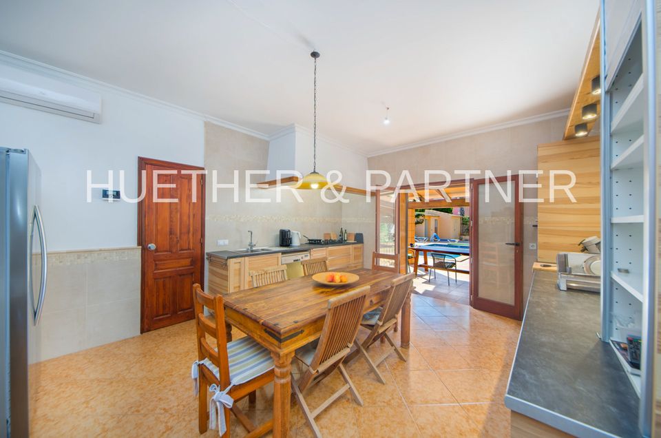 Villa mit 6 Schlafzimmer, Pool und Meerblickterrasse mit Vermietungslizenz auf Mallorca (Ref: 23-225) in Saarbrücken