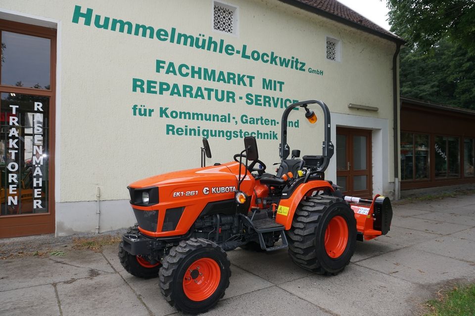 Kubota EK1-261 Allradtraktor mit Industriebereifung breit in Kreischa