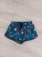 Kurze Sportshorts Blätter Blumen Blüten Gr. 34 Reserved Bayern - Baunach Vorschau