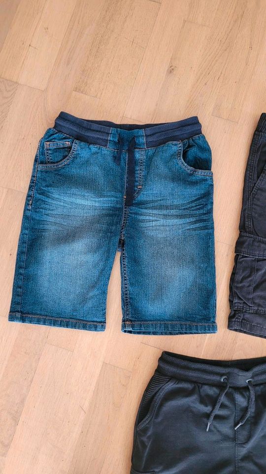 H&M 1. Hand Yigga Ernstings Shorts Hose Jeans Cargoshorts 140 in Reutlingen