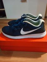 Nike Free RN 2017 schwarz blau 44 Neuwertig OVP Sachsen - Wurzen Vorschau