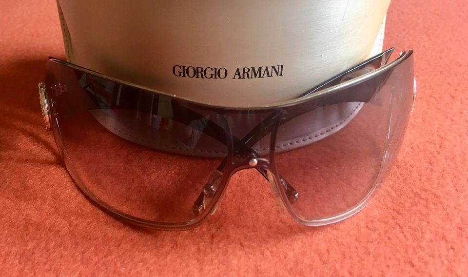 Giorgio Armani ❤️ Sunglasses wrap-around Sonnenbrille Gold Strass in Mannheim