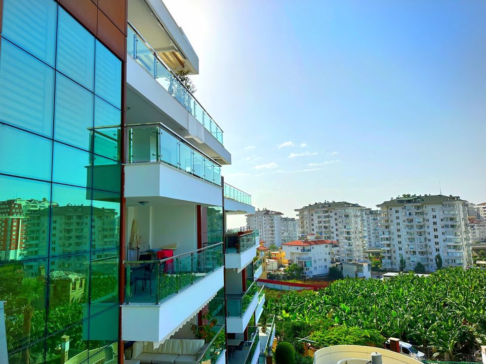 Eine Oase in Alanya erwartet Sie: Ausgedehnte Terrasse und Jacuzzi in Cikcilli! in München