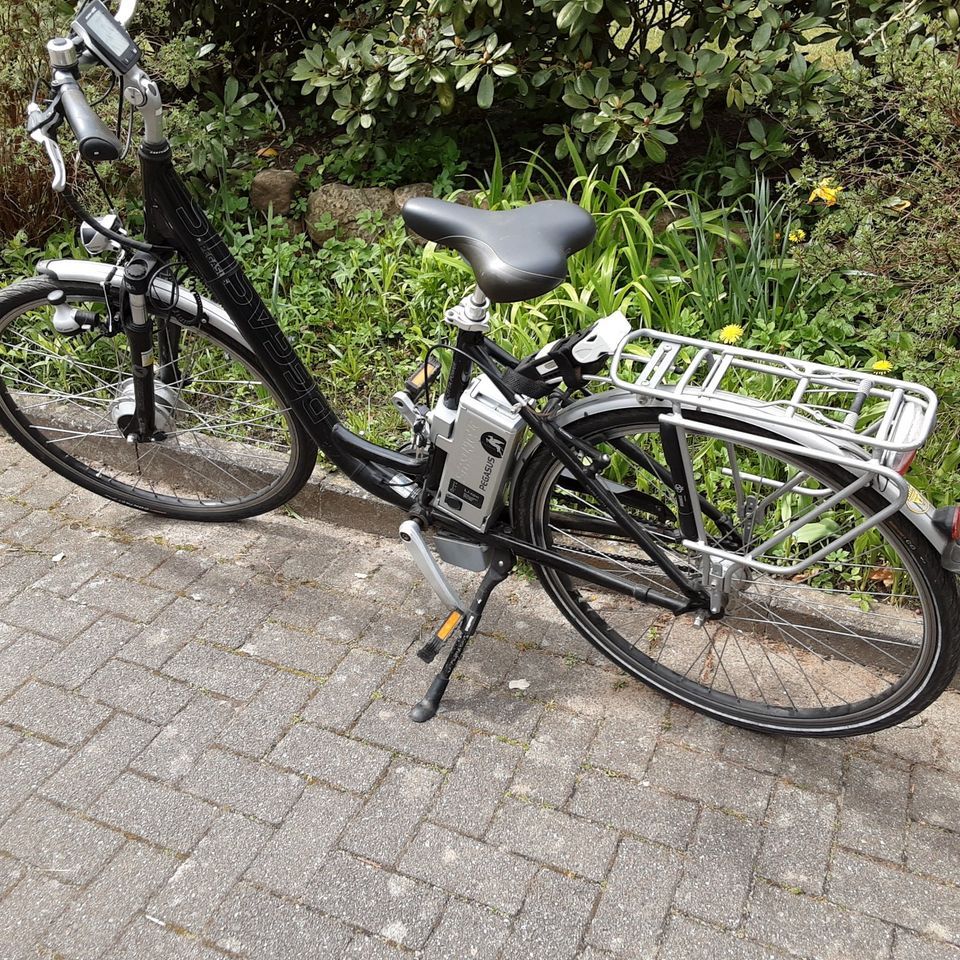 Damen E-Bike PEGASUS Solero E- Citta 36 V in Ahrensburg