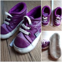 weiche Krabbelschuhe lila Baby Gr. ca. 20 Baden-Württemberg - Wertheim Vorschau