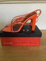 Raid Riemchensndalen Wide fit orange Gr. 40 NEU Nordrhein-Westfalen - Lage Vorschau