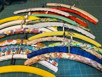 22 Stück Kleiderbügel Retro DDR Bügel Vintage bunt Wachstuch Sachsen-Anhalt - Reuden b Zeitz Vorschau