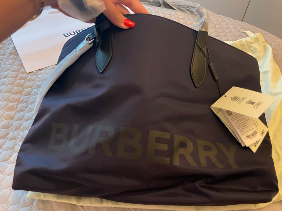 Burberry Tote bag Blau neu original in Karlsruhe