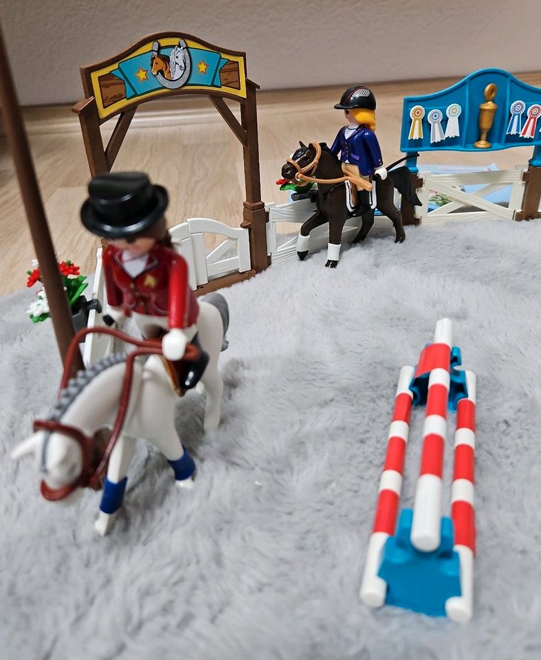 Playmobil 6930 Reittunier Country in Zella-Mehlis