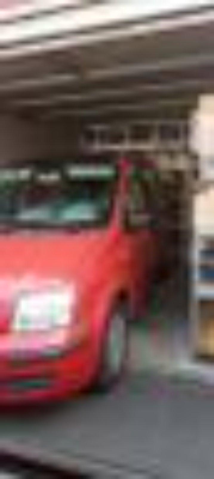 Abbildung des Autos Fiat PANDA zum AUSSCHLAC…