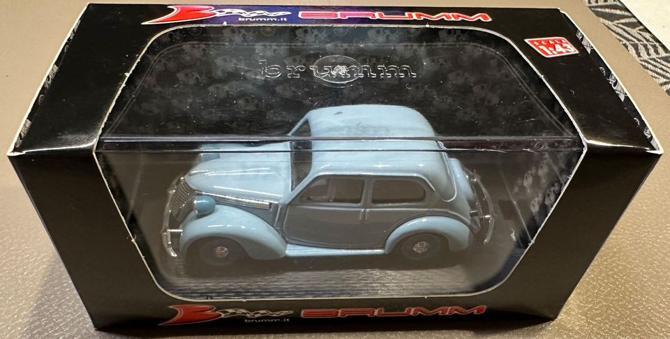 Modellauto Brumm R064-01 Fiat 1100 B 1948 azzurro cenere 1:43 in Rangendingen