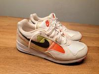 Nike Air Skylon II Herren Sneakers Gr. 42,5 Bayern - Oberickelsheim Vorschau