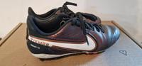 Fußballschuhe Größe 34 Nike Tiempo Hessen - Karben Vorschau