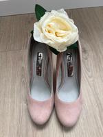 Absatzschuhe Hessen - Calden Vorschau