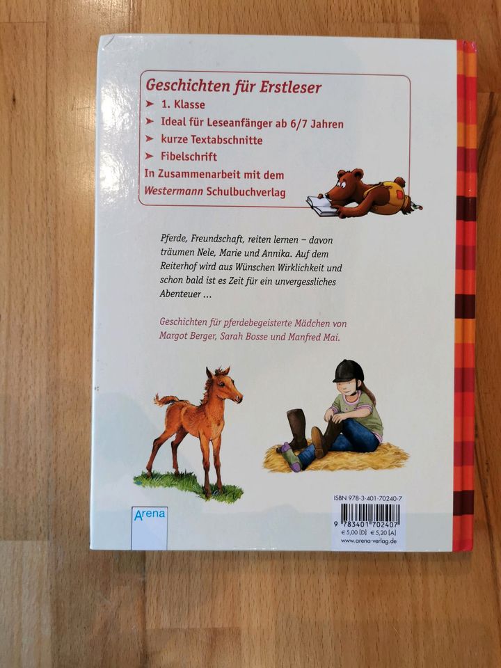 2 Bücher über Ponys und Pferden, 1.Klasse in Lutzerath