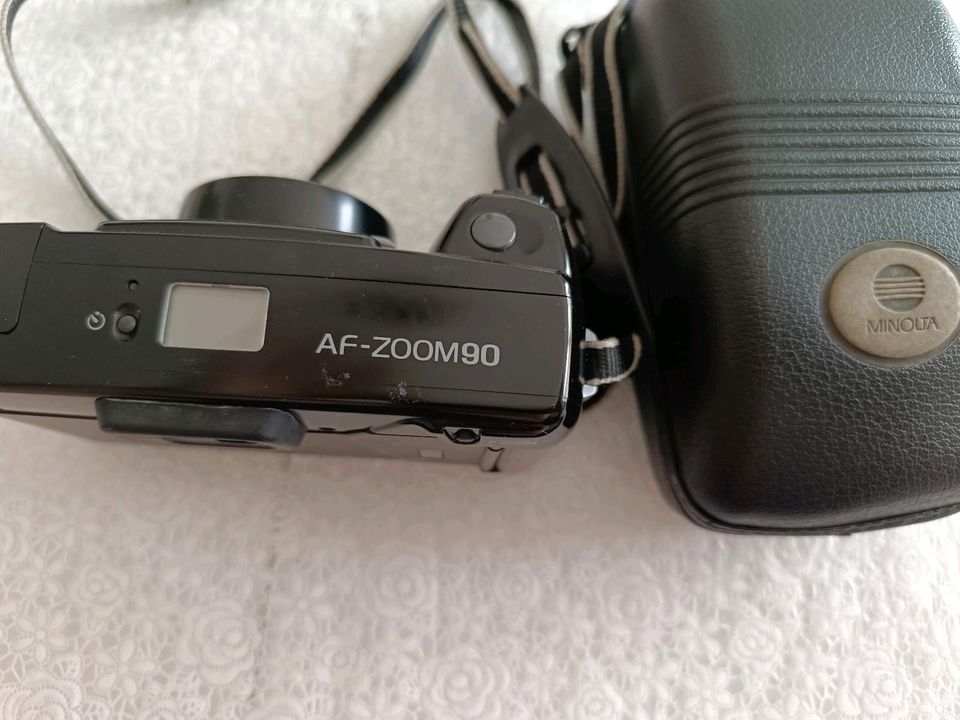 Minolta AF-ZOOM90 Kompaktkamera mit Tasche in Essenbach