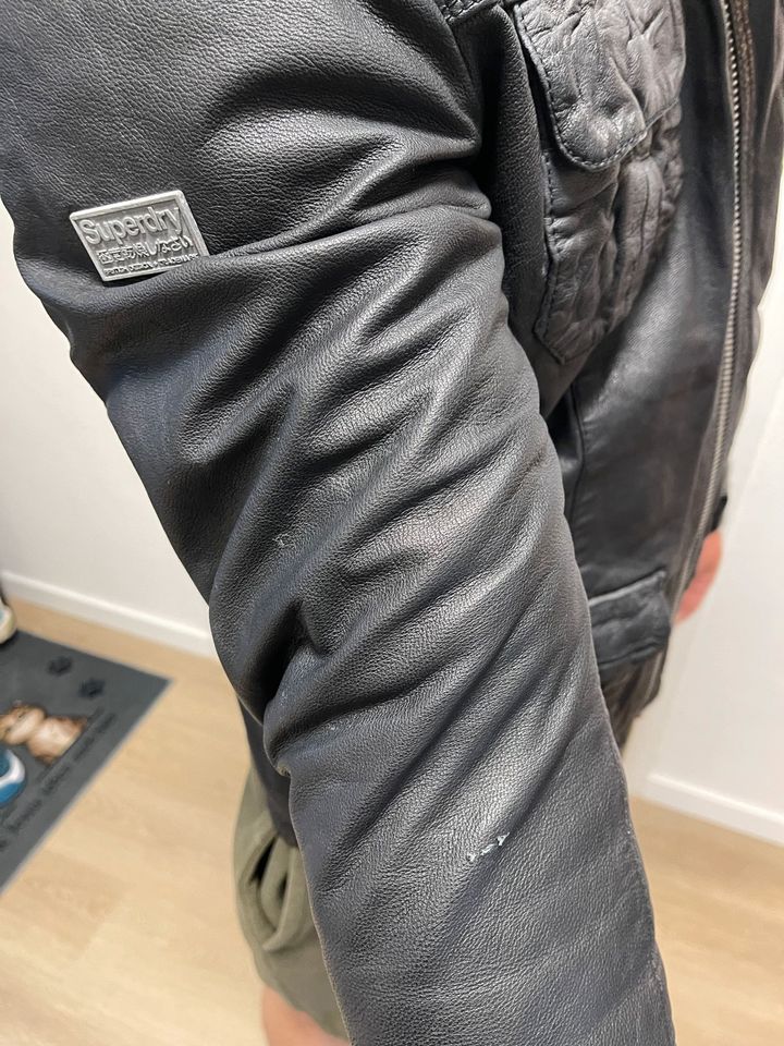 SuperDry Herren Lederjacke in Dormagen