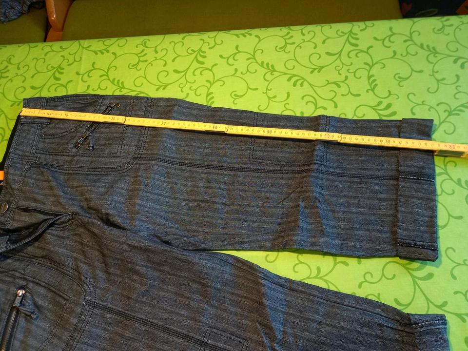 Street One Elly Gr. 42  Hose Bermuda Capri NEUWERTIG in Altheim (bei Riedlingen)