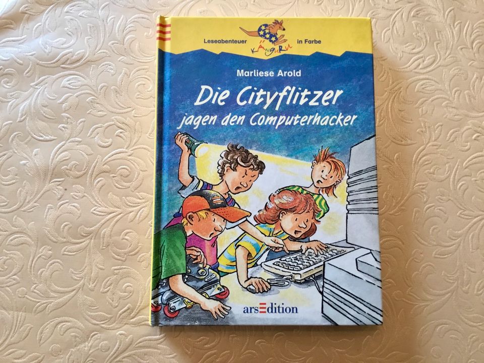 Diverse Kinderbücher in Boock