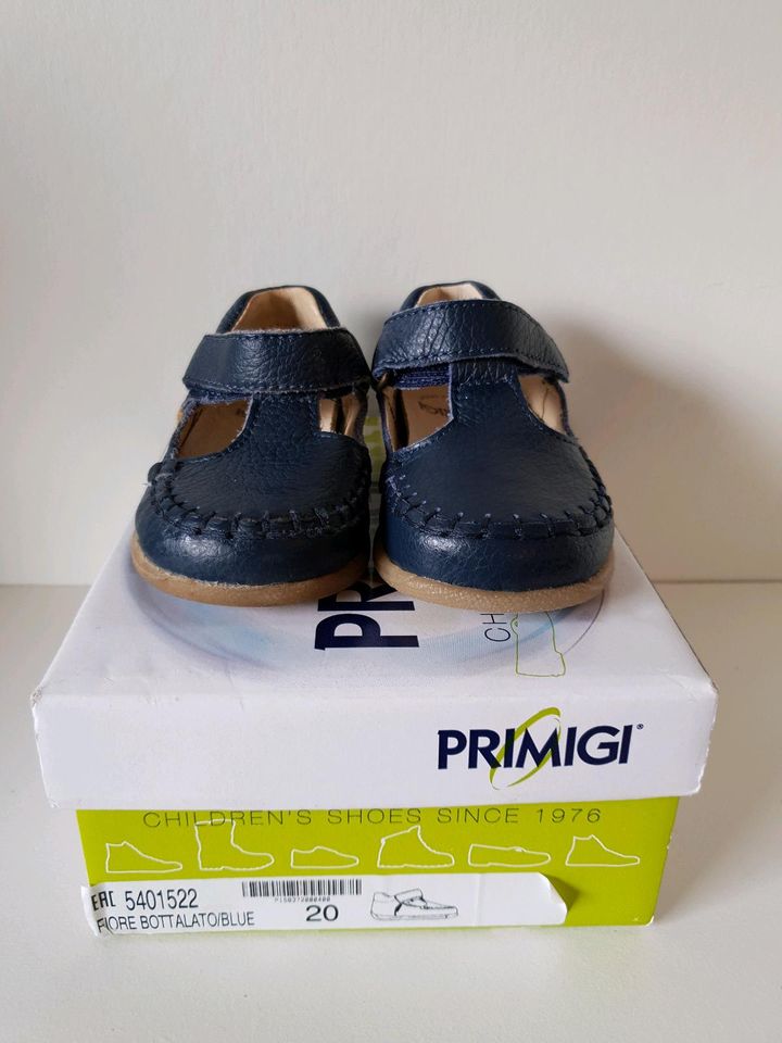 NP60€ NEU Gr20 Primigi Sandalen Riemenschuhe  Zwillinge in Hildesheim