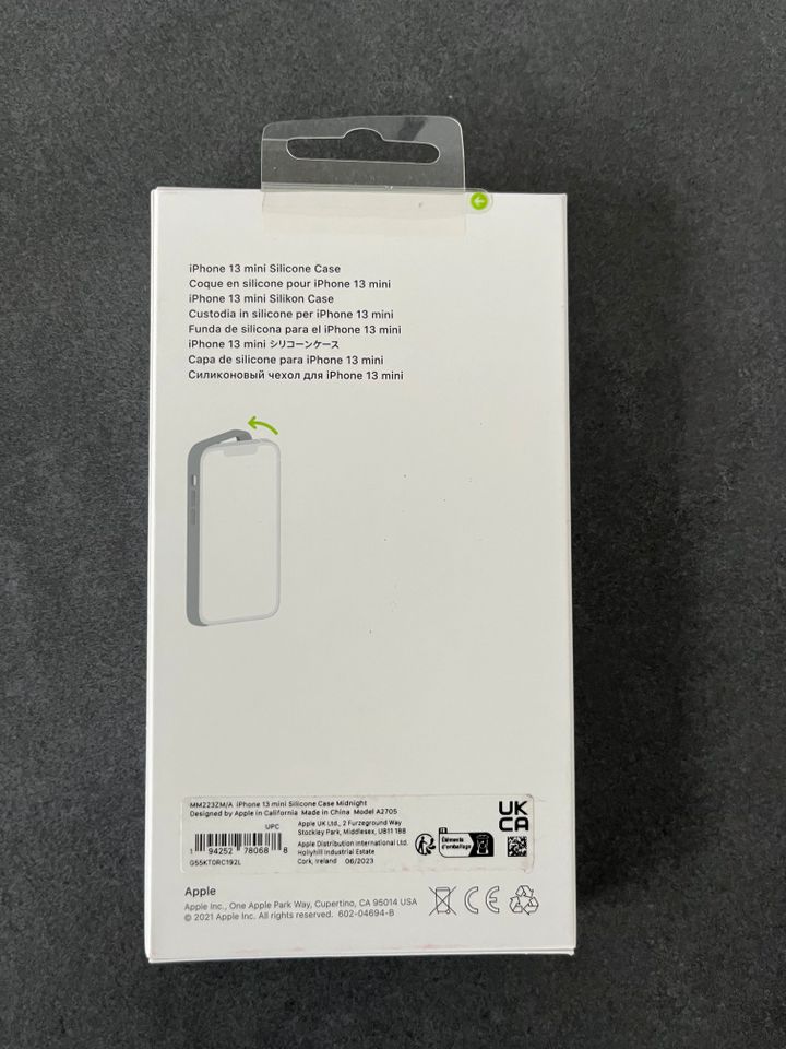 Apple Silikon Case MagSafe iPhone 13 Mini Mitternacht Midnight in Eppingen