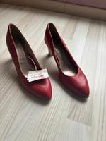 Neu rote Tamaris Pumps mit Fußbett Größe 40 Wuppertal - Cronenberg Vorschau