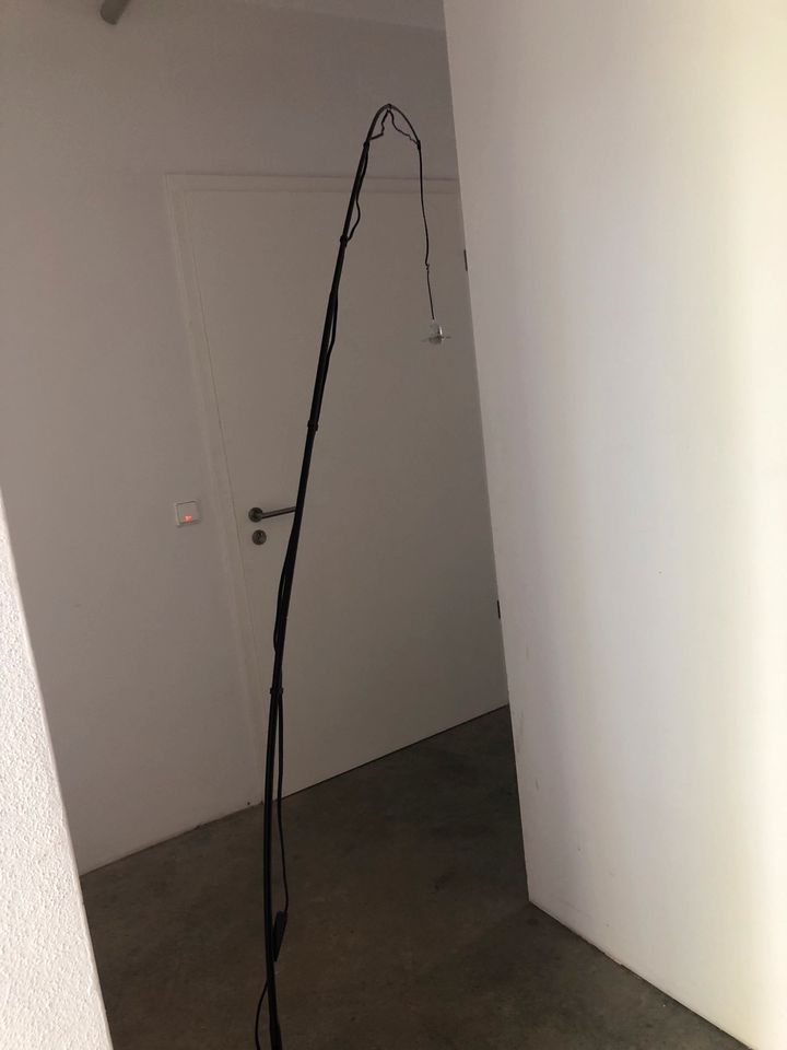 Standleuchtenfuss /Bogenlampe von Ikea in Dingolfing