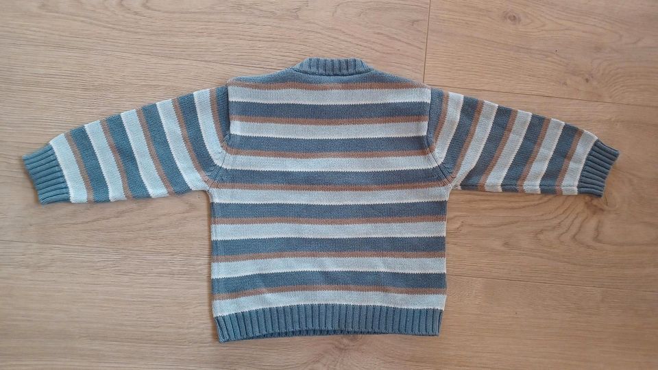 Strickpullover Gr 86, blau gestreift mit Bär in Aachen