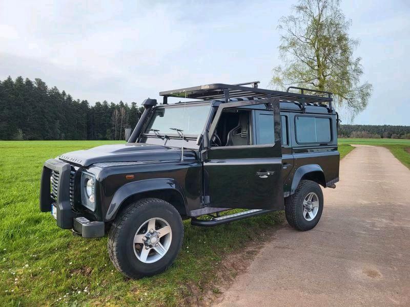 Land Rover Defender 110 S Station Wagen in Schömberg b. Württ