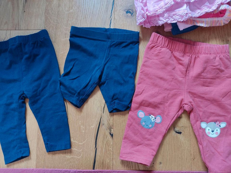 Hosen, kurze Hosen, Rock, Leggings, Strumpfhosen 68 Baby Mädchen in Oberirsen