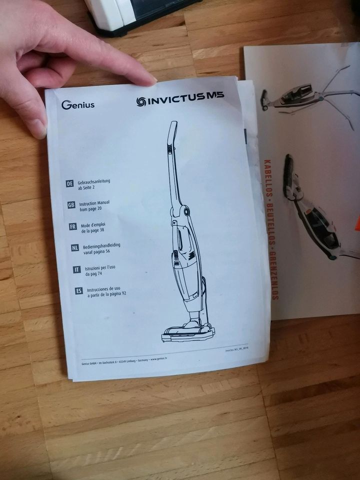 Kabelloser Staubsauger Invictus M5 in Hohentengen