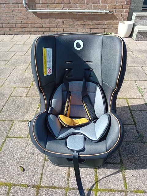Auto-Kindersitz "Lionelo" an Selbstabholer zu verkaufen in Aldenhoven
