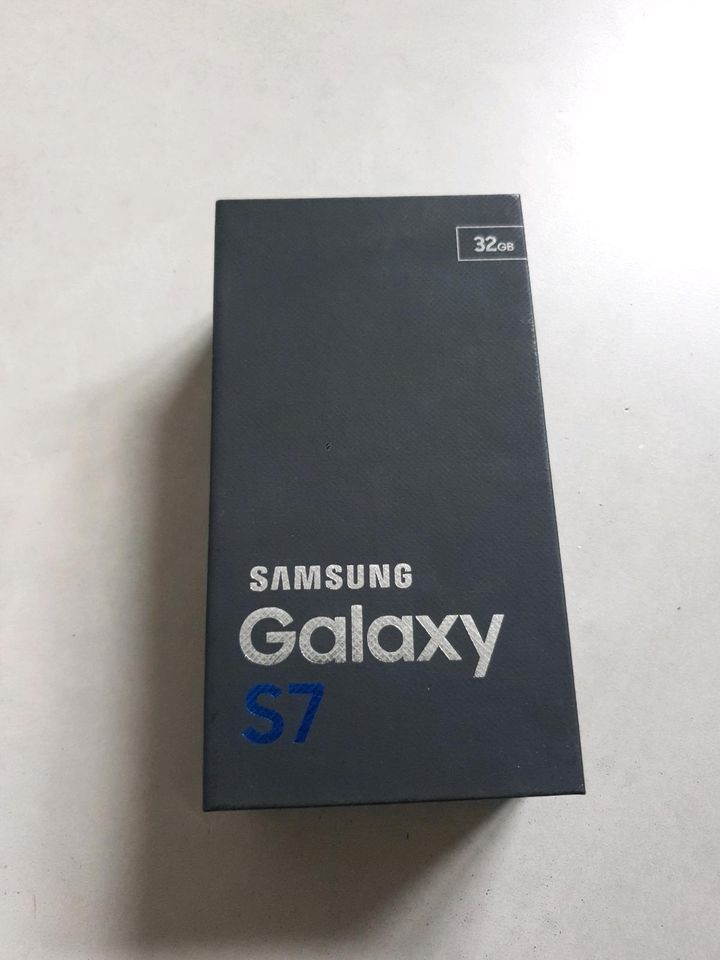 Samsung Galaxy S7 Verpackung in Remagen
