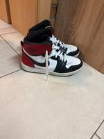 Sneaker rot/schwarz/weiß Nordrhein-Westfalen - Alsdorf Vorschau