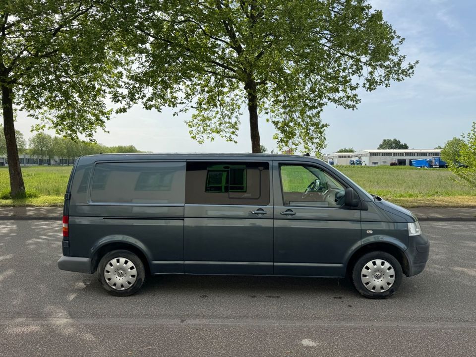 Volkswagen T5 Transporter Kasten-Kombi Kasten 4Motion lang in Lahr (Schwarzwald)