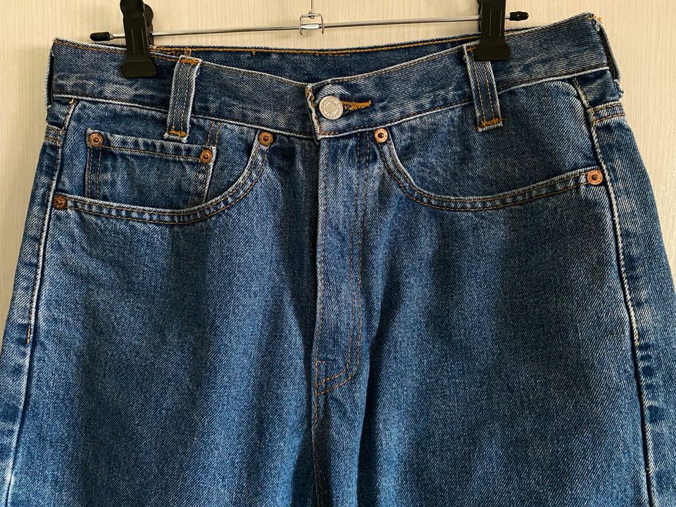 Levis 505 Strauß & Co. Jeans Hose mittel blau Vintage in Dresden