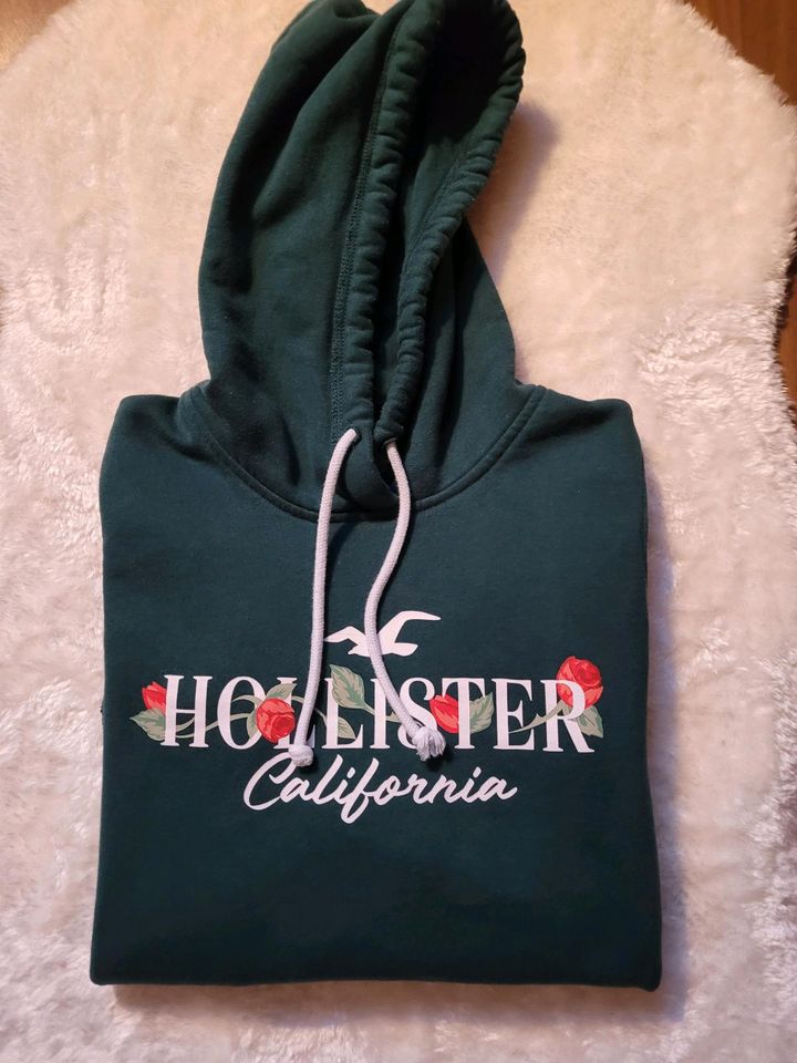 Hollister Hoodie dunkelgrün Gr.XS in Wolfsburg