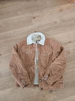 Süße Bershka Cordjacke Jacke Teddy Größe S 36 Schleswig-Holstein - Stapelfeld Vorschau