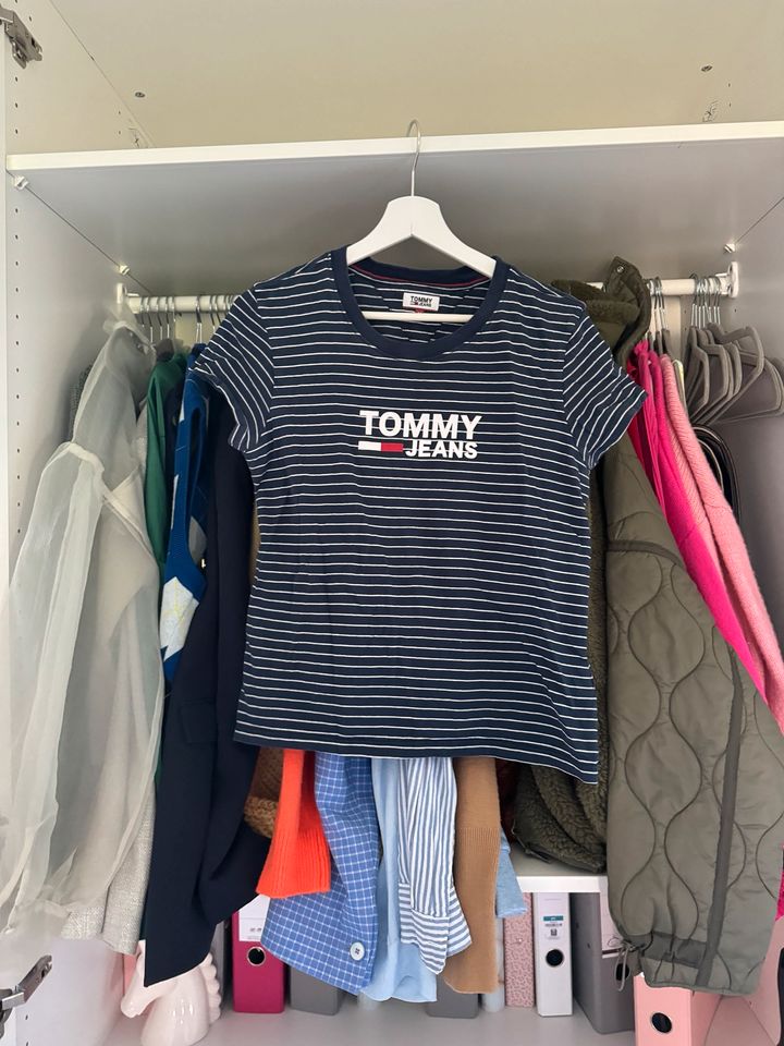 Tommy Hilfiger Shirt M in Hattstedt