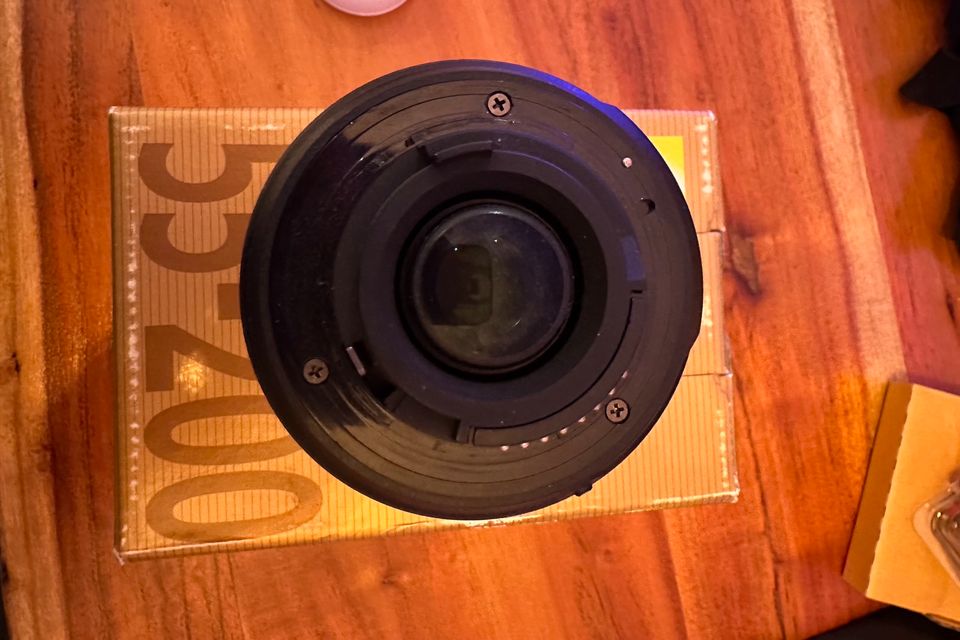 Nikon Nikkor Lens Kamera Objektiv/ AF-S DX / 55-200mm in Fürth
