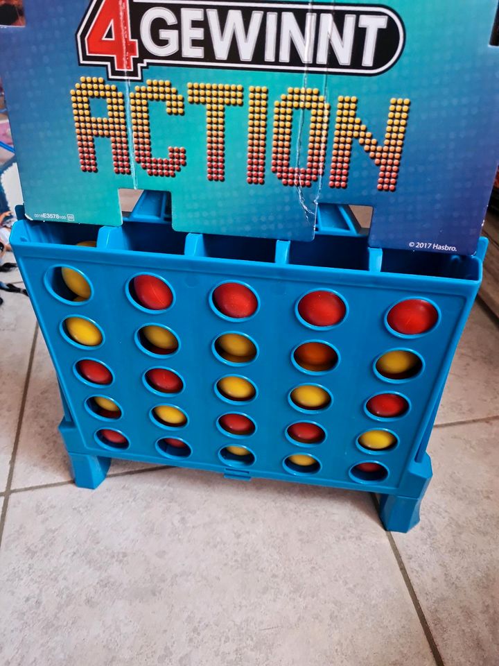 4 gewinnt Action Spiel Hasbro in Werl