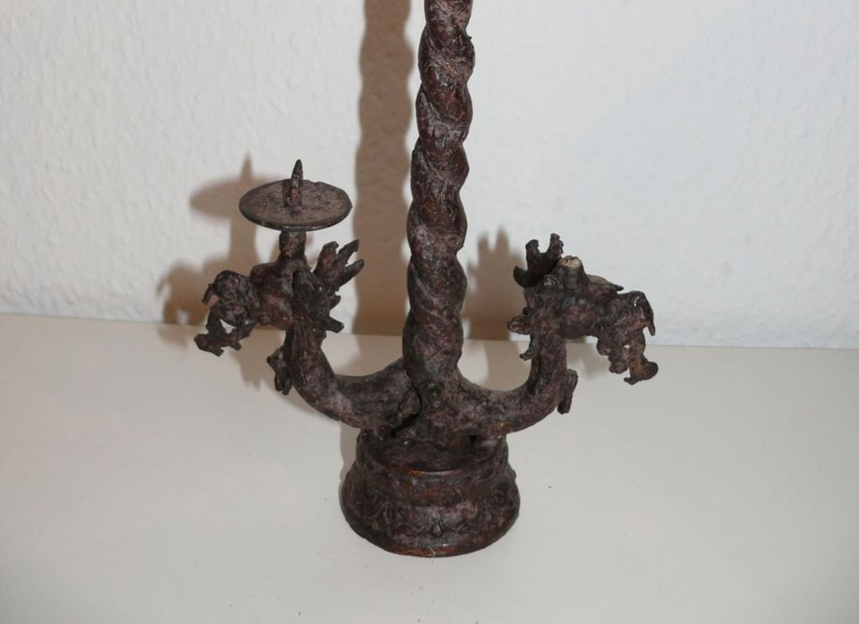 Uralter Kerzenständer Bronze mit Drachenköpfen 17.Jh.? in Hannover
