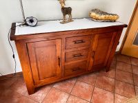 Verkaufe 6 Stühle und ein Sideboard aus Holz Nordrhein-Westfalen - Beckum Vorschau