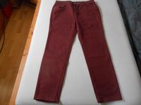 Damenjeans, Gr. 44, C&A, Weinrot, sehr guter Zustand Nordrhein-Westfalen - Bottrop Vorschau