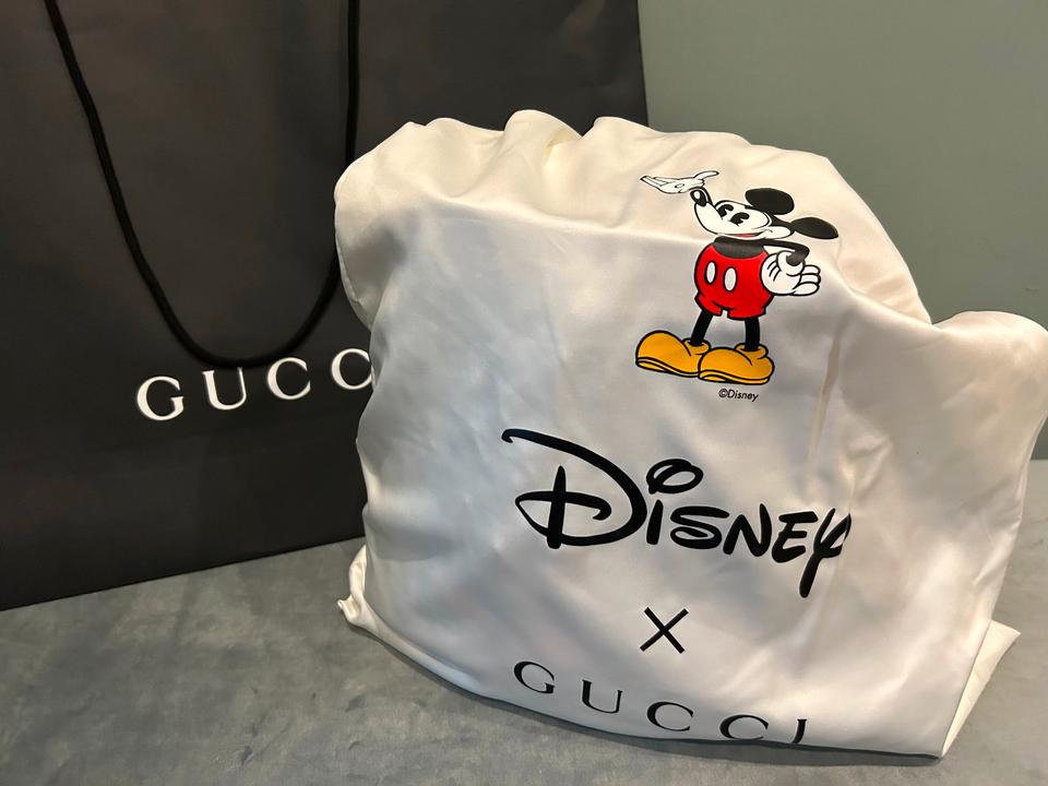 Gucci X Disney Mickey Mouse Bucket Bag Tasche Neu und Original in Wuppertal