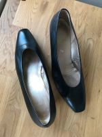 Gabor 41 7.5 Damen schwarz Pumps Schuhe Damenschuhe Niedersachsen - Uelzen Vorschau