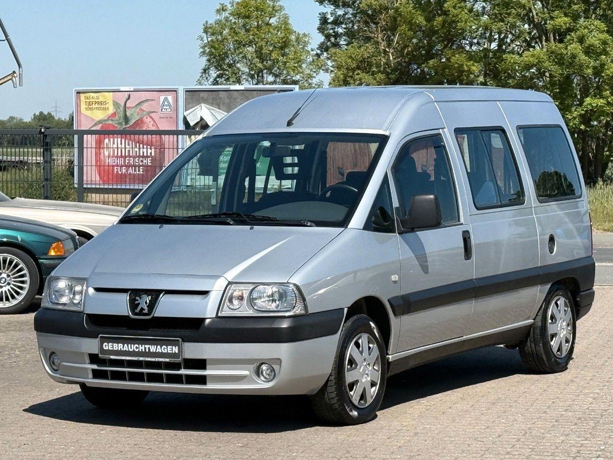 Abbildung des Autos Peugeot Expert Kombi vol…