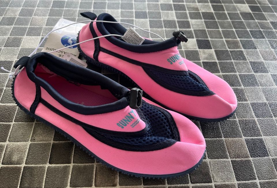 Kinder Mädchen Aqua Schwimm Bade Schuhe Gr 35 NEU mit Etikett in Lengerich